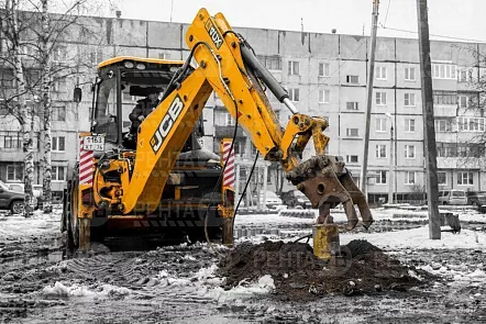 Фото На базе экскаватора JCB-3СХ в прокат 